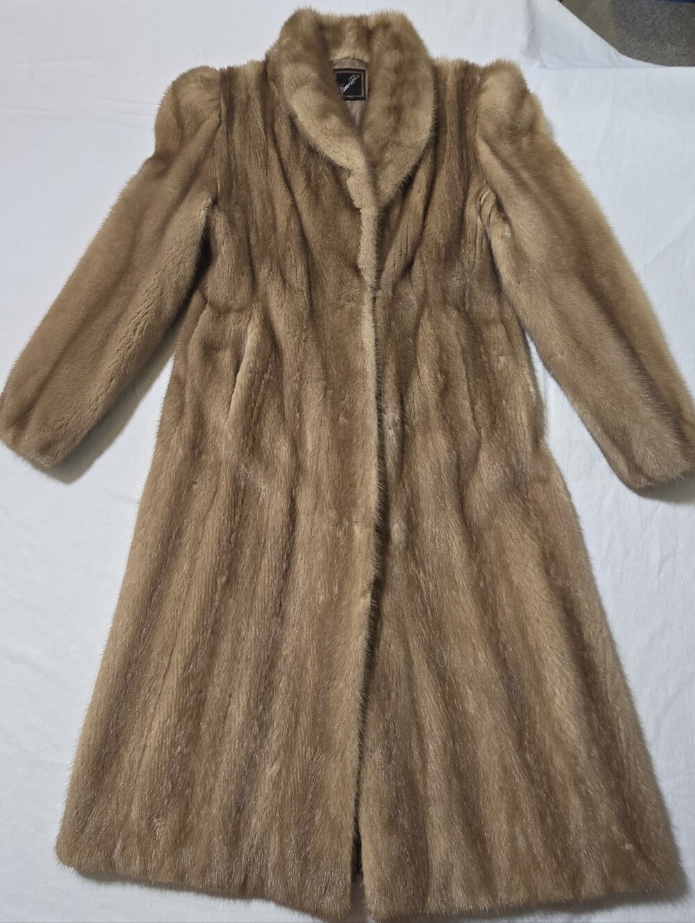 Vintage Women's Long Fur Coat - Tan